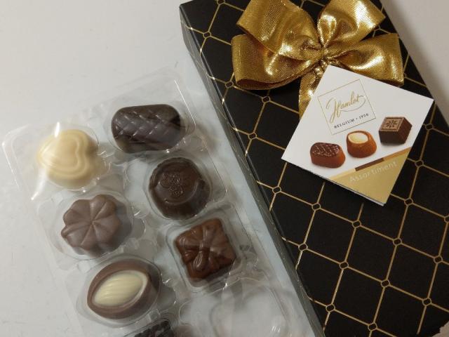 Hochgeladen von: Eatlesswalkmore Hochgeladen von: Eatlesswalkmore