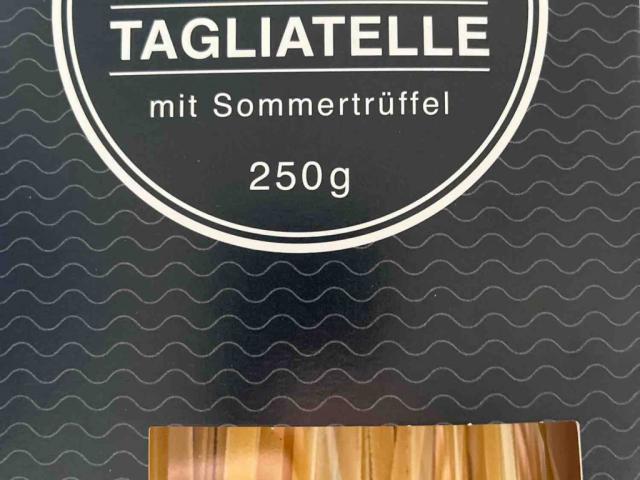 Tagliatelle mit Sommertrüffel von romanrockstroh | Hochgeladen von: romanrockstroh