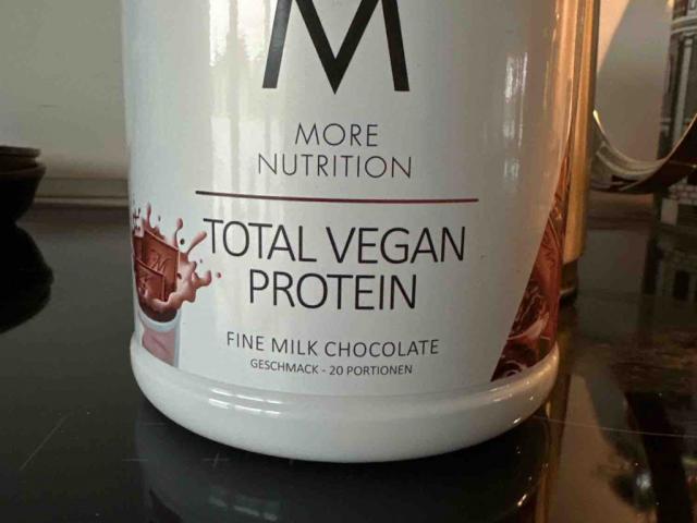 total vegan protein fine milk chocolate by Emiliiiee | Hochgeladen von: Emiliiiee