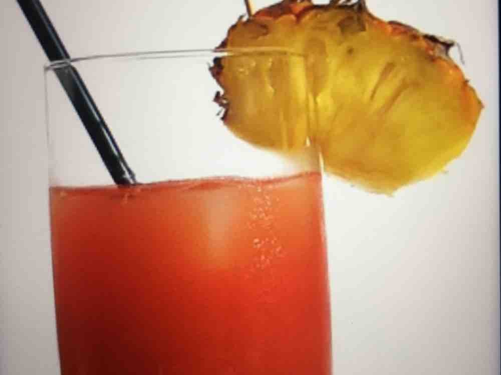 Pussy Fruit Cocktail, Grenadinensirup, Orangensaft, Ananassaft,  | Hochgeladen von: LikeN00b