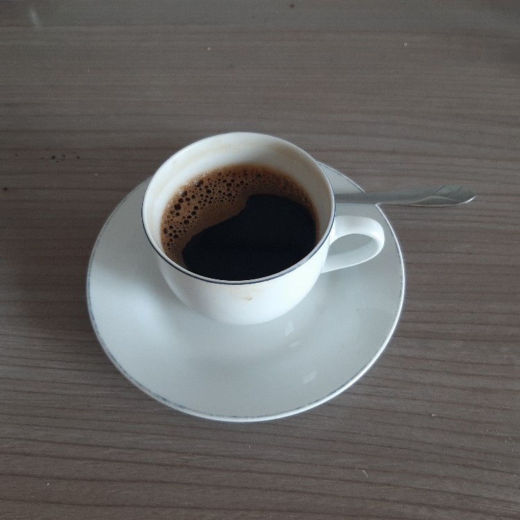 Kaffee schwarz mit 2 Stück Würfelzucker von Vitalijs | Hochgeladen von: Vitalijs