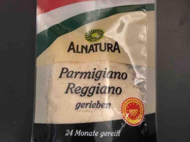 Parmigiano Reggiano, gerieben von Tr1stan | Uploaded by: Tr1stan