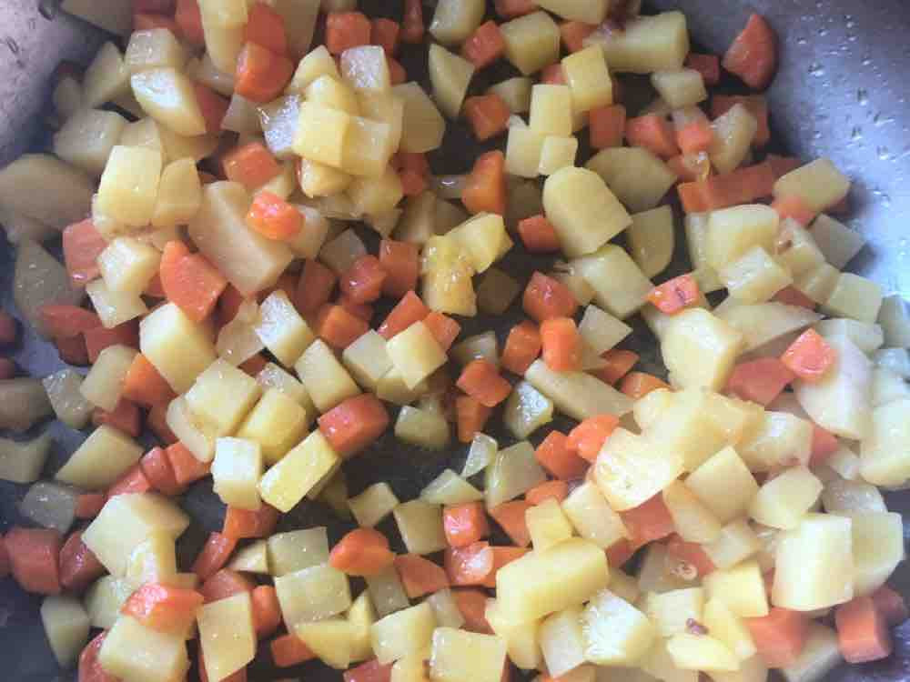 Kartoffel-Karotten-Pfanne von mariascheucher | Hochgeladen von: mariascheucher