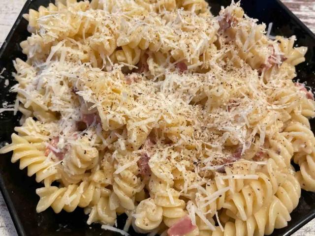 Pasta carbonara, nemlig opskrift by JKfy2 | Uploaded by: JKfy2