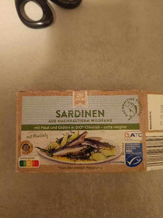 Sardinen mit Haut und Gräten in Bio- Olivenöl von Aaron Black | Hochgeladen von: Aaron Black