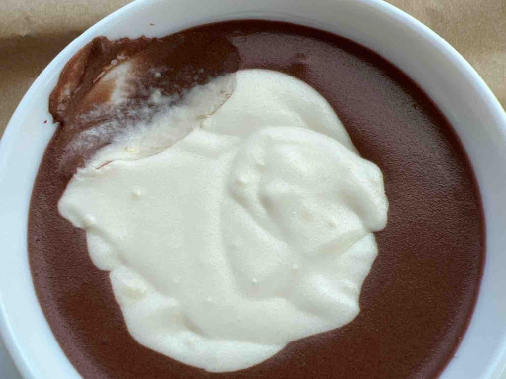 Schwarz-weiße Schokoladenmousse Mensa Vaihingen, 81g von JLI | Hochgeladen von: JLI