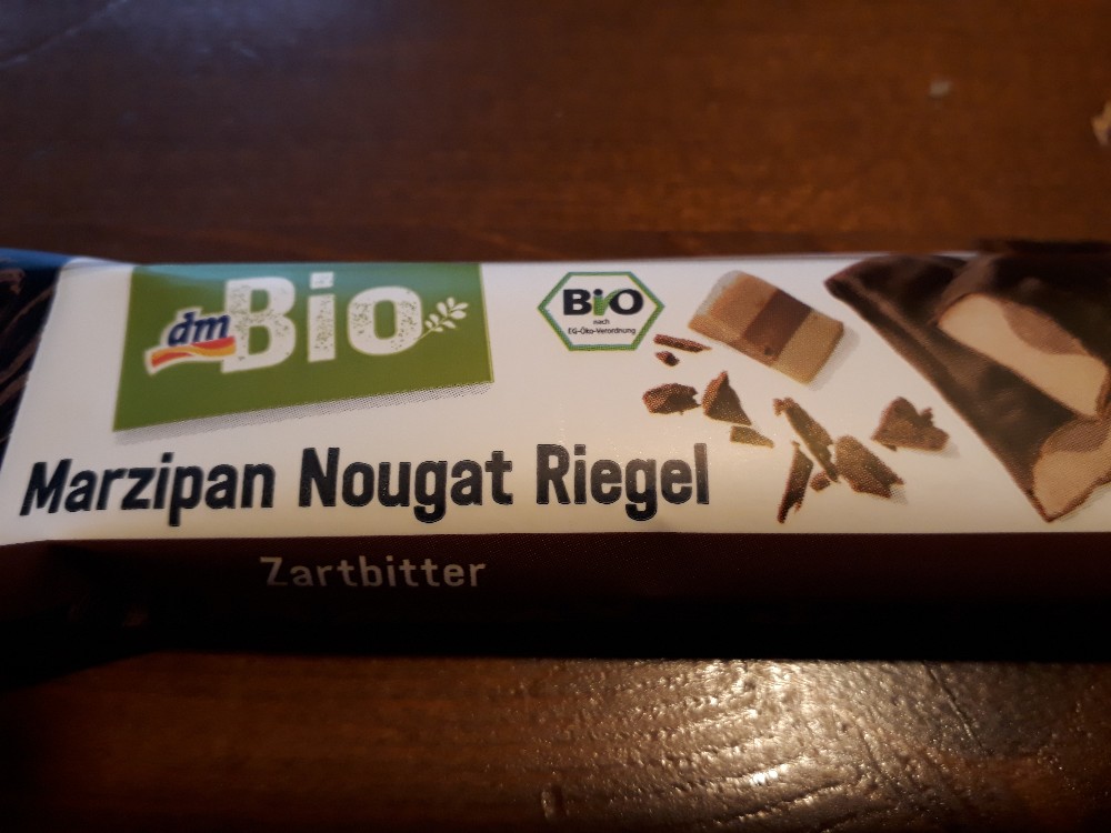 Zartbitterschokolade mit Honig-Marzipan- und Nougat-Füllung von  | Hochgeladen von: tezett