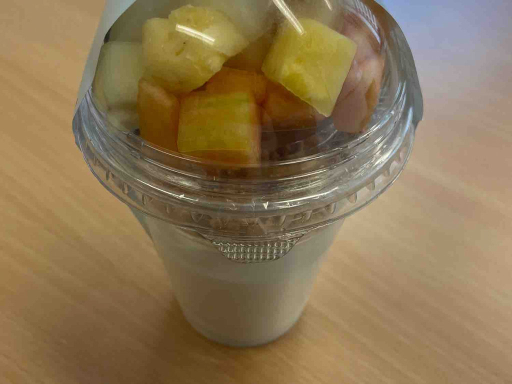Joghurt-Quark mit Früchten und Müsli von alitim | Hochgeladen von: alitim