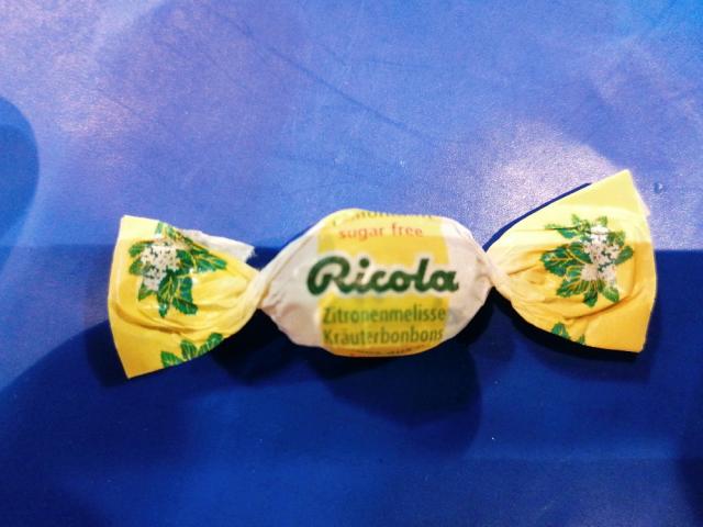 Ricola Kräuterbonbon, zuckerfrei, Zitronenmelisse von inka68 | Hochgeladen von: inka68