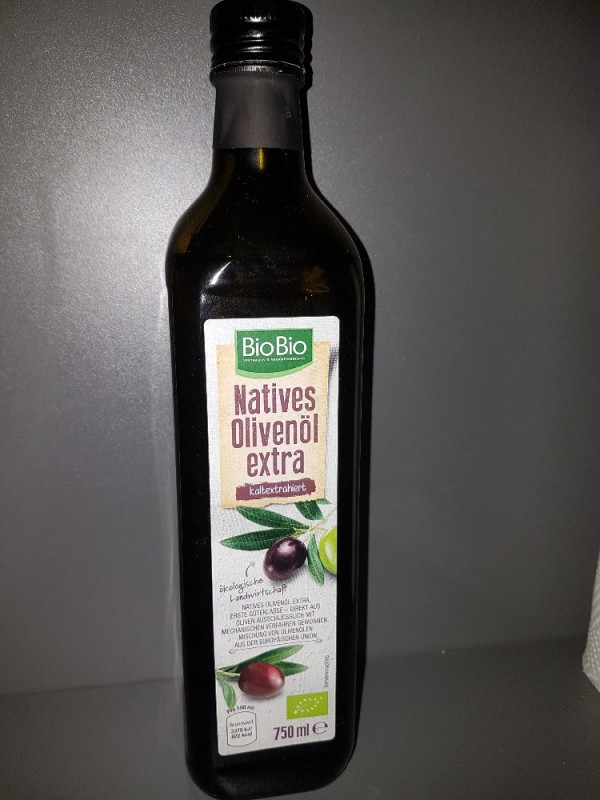 Natives Olivenöl extra kalt extrahiert von Giresunlu | Hochgeladen von: Giresunlu