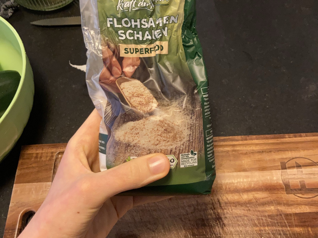 Hochgeladen von: Annashifter111