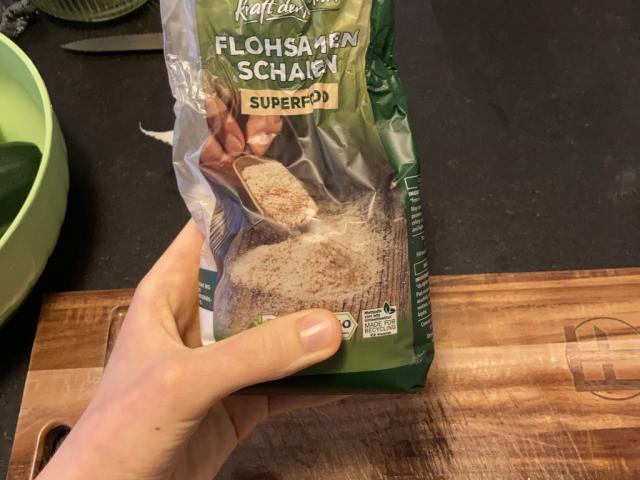 Hochgeladen von: Annashifter111 Hochgeladen von: Annashifter111