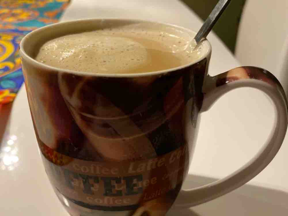 Kaffee mit 50% Vollmilch und 1 Zuckerwürfel von SeRi | Hochgeladen von: SeRi