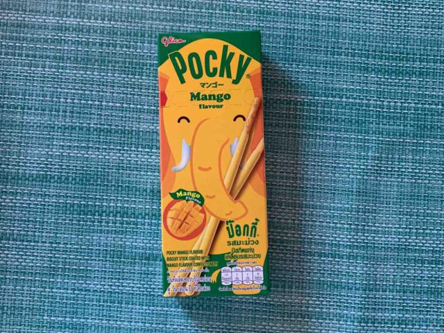 Pocky, Mango flavour by Lunacqua | Uploaded by: Lunacqua