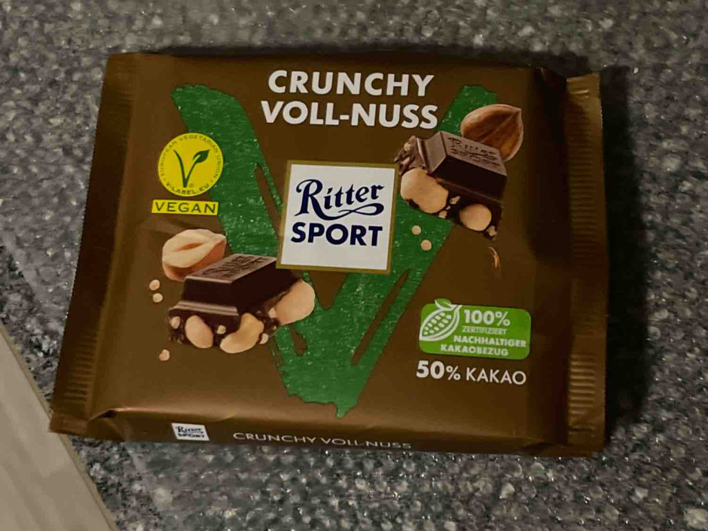 Crunchy Voll-Nuss, 50% Kakao, mit Haselnüssen, vegan von Tawi96 | Hochgeladen von: Tawi96