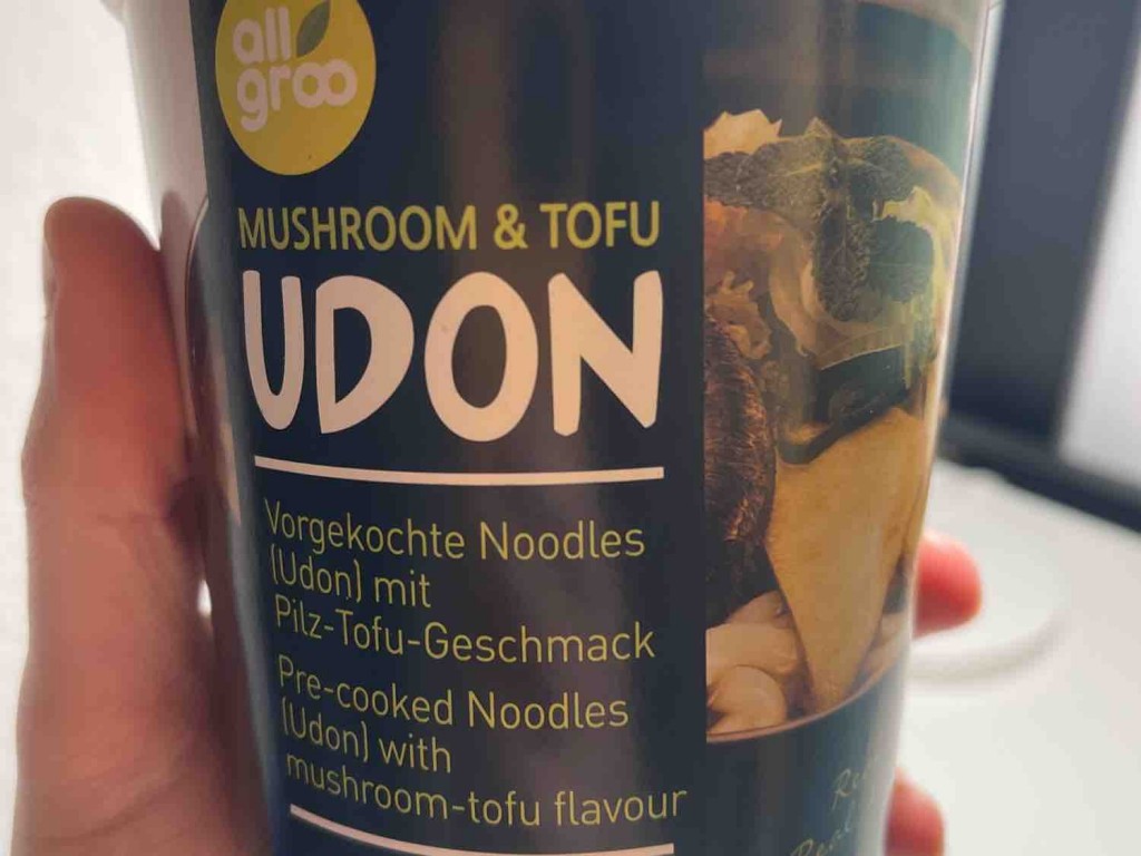 Udon instant noodles, mushroom-tofu flavour von ginderella | Hochgeladen von: ginderella