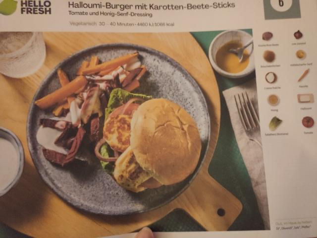 Halloumi-Burger mit Karotten-Beete-Sticks von SonKolLi | Hochgeladen von: SonKolLi