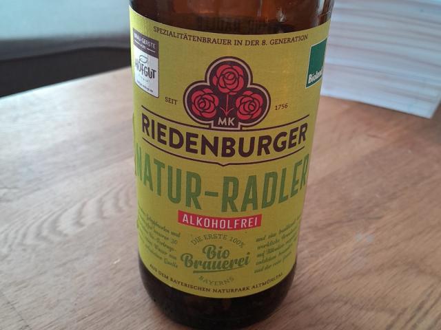 Hochgeladen von: jenni82