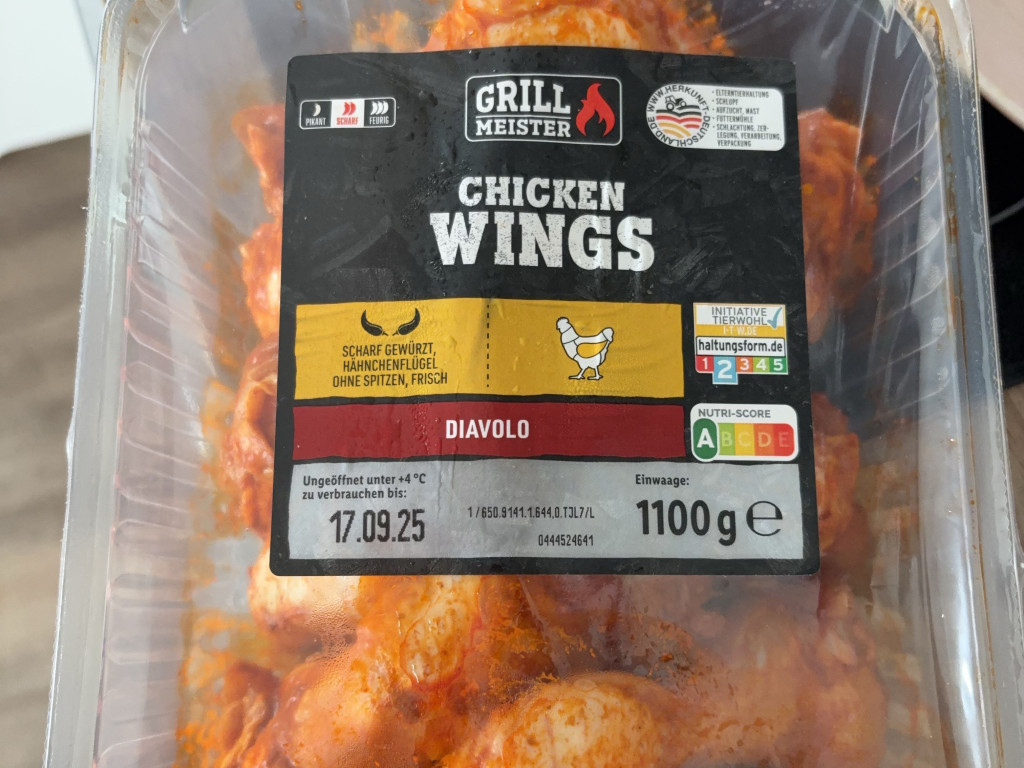 Hochgeladen von: Tinachen