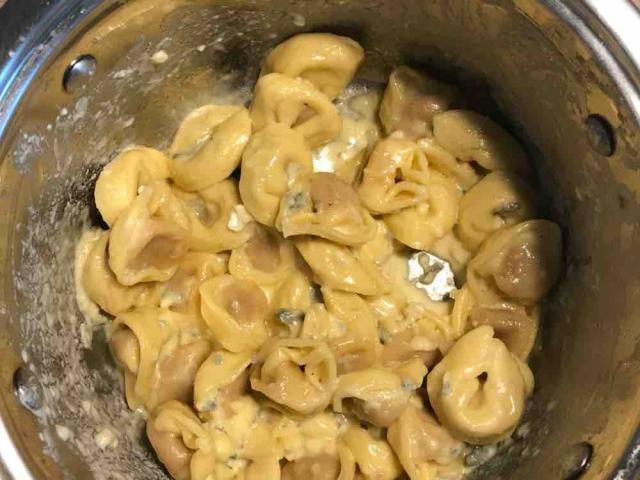 Tortellini mit Käse-Sahne-Soße von fitxmarkus | Hochgeladen von: fitxmarkus