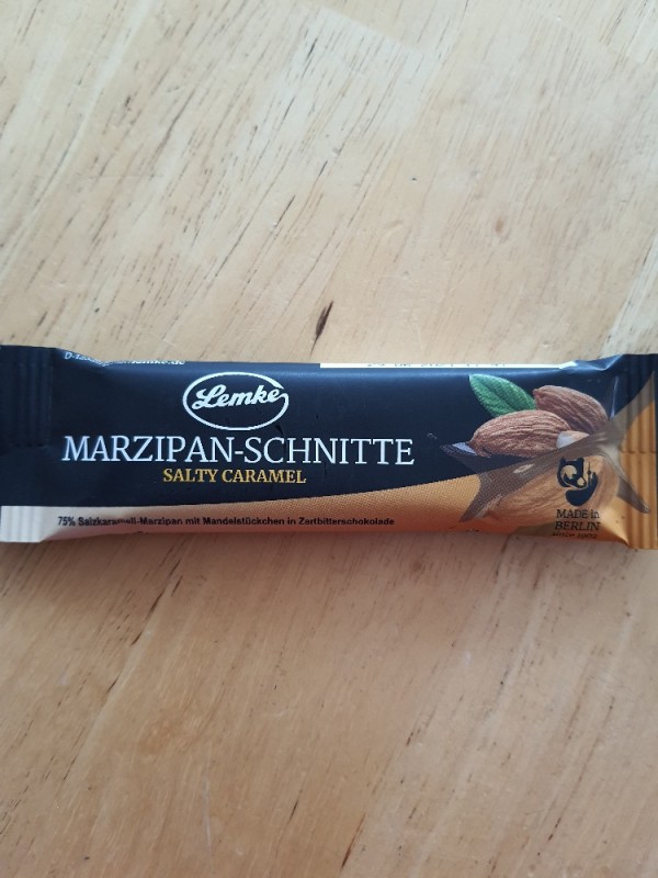 Marzipan-Schnitte, salty caramel von sistadeedee869 | Hochgeladen von: sistadeedee869