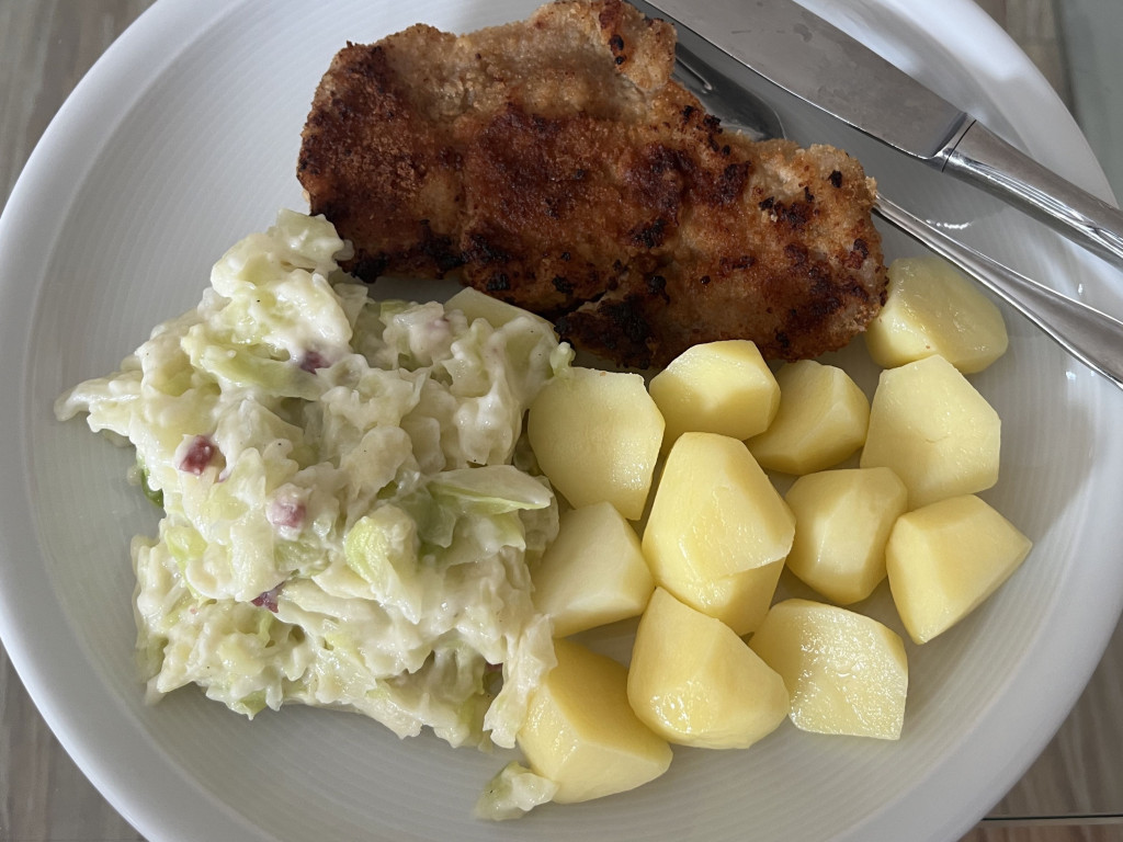 Kartoffeln, Spitzkohl, Schnitzel von Mick7266 | Hochgeladen von: Mick7266 Kartoffeln, Spitzkohl, Schnitzel von Mick7266 | Hochgeladen von: Mick7266