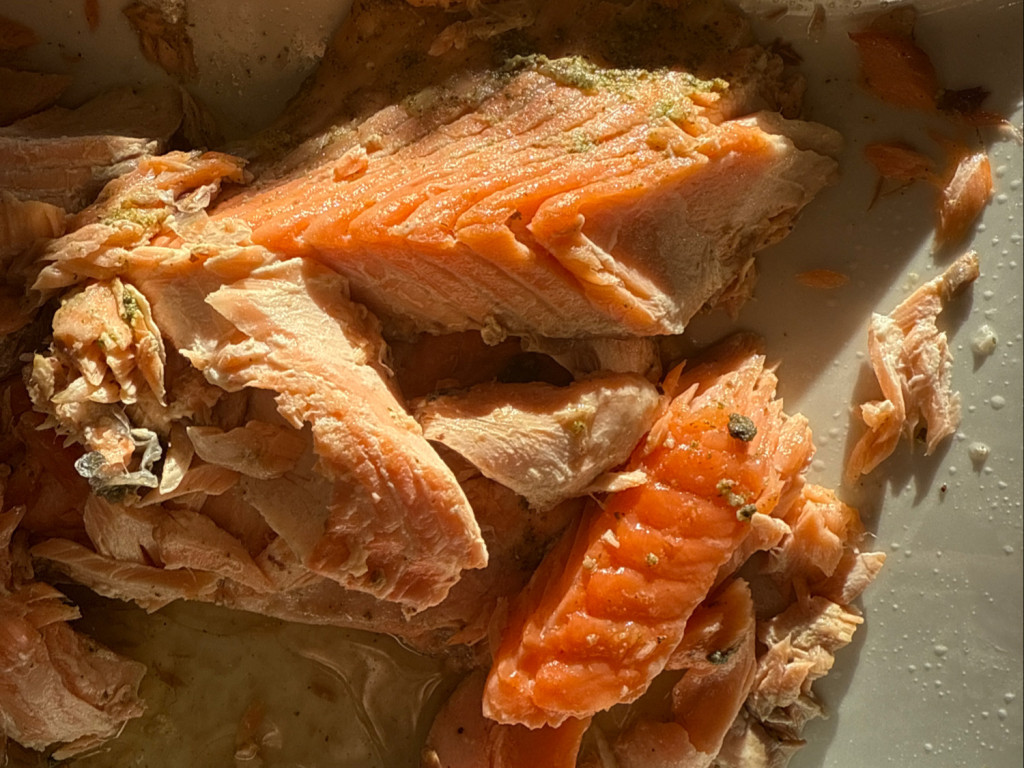 Lachs, Gedünstet von michanuk | Hochgeladen von: michanuk Lachs, Gedünstet von michanuk | Hochgeladen von: michanuk