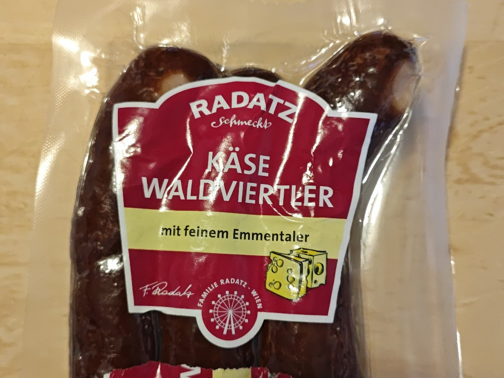 Hochgeladen von: Arya87