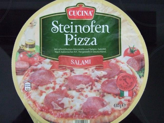Steinofen Pizza mit Mozzarella und Salami | Hochgeladen von: HJPhilippi