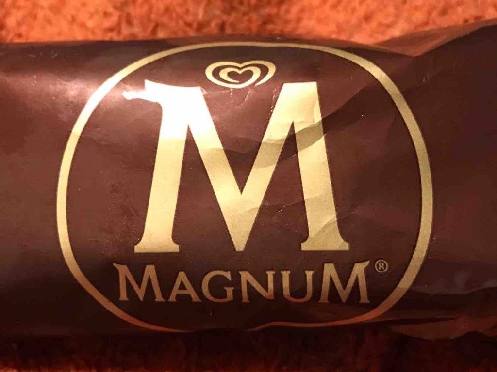Magnum Mini, Mandel von SonjaBucksteg | Hochgeladen von: SonjaBucksteg