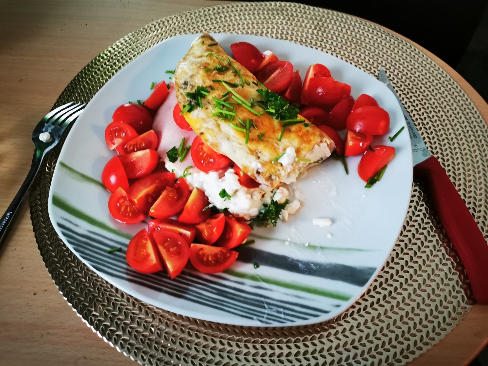Hüttenkäse omelette , Gemüse von Janko | Hochgeladen von: Janko