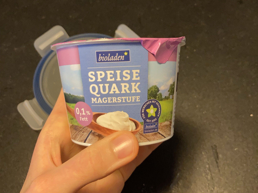 Hochgeladen von: Annashifter111