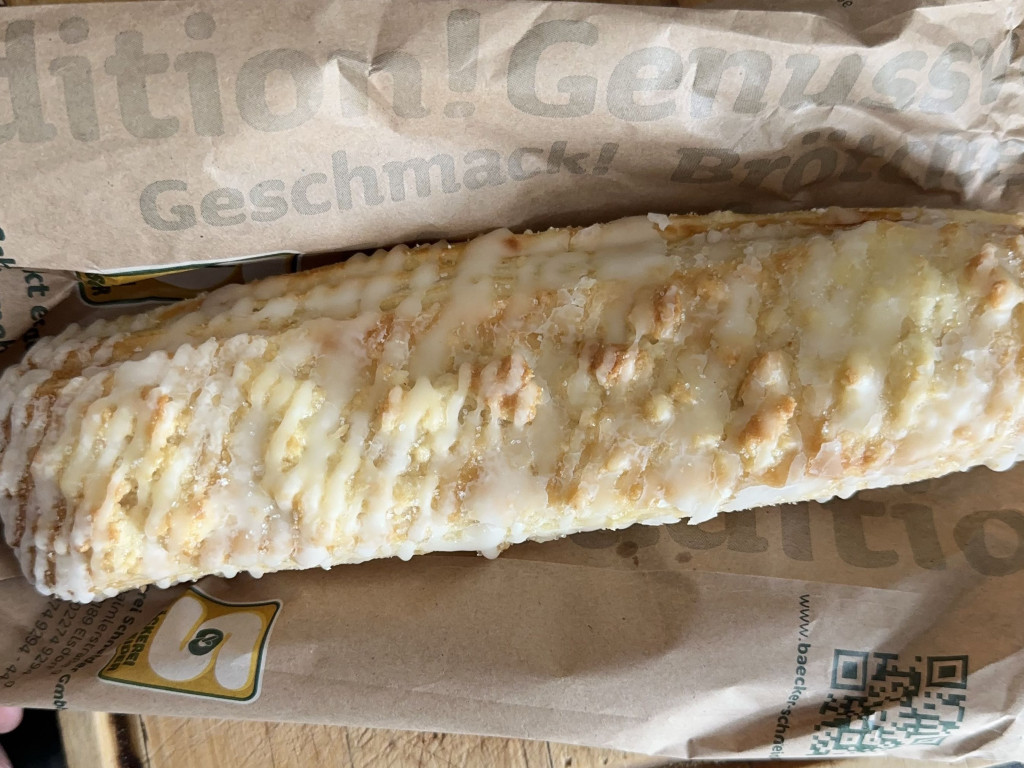 Hochgeladen von: annalenakim Hochgeladen von: annalenakim
