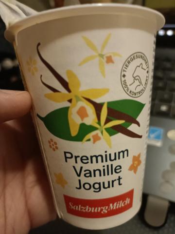 premium vanilla yoghurt by wafaacakucis | Uploaded by: wafaacakucis