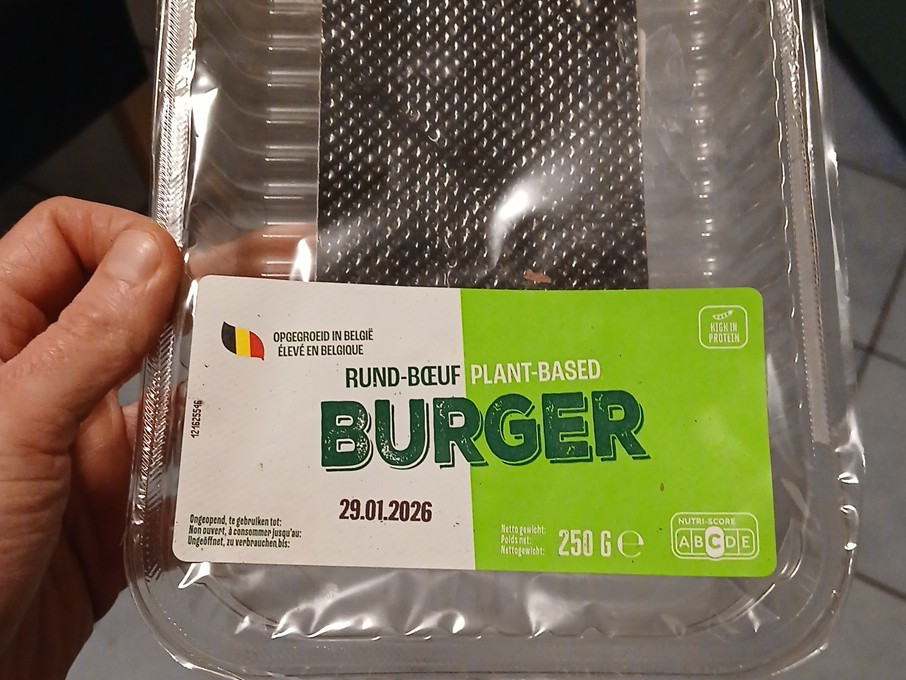 Hochgeladen von: N3010