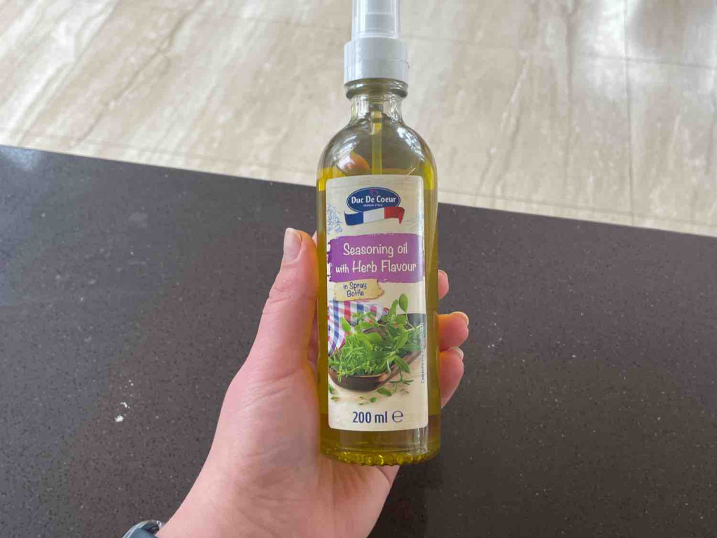 seasoning oil, with herb flavour von michelleszi | Hochgeladen von: michelleszi