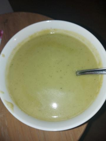 brokkolicremesuppe , sahne 250 ml von Antje Sophie | Hochgeladen von: Antje Sophie