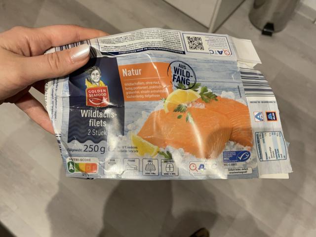 Hochgeladen von: Clara13122001