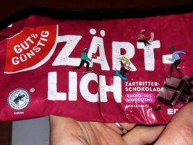 Gut & Günstig Zärtlich Zartbitter-Schokolade | Hochgeladen von: Siope