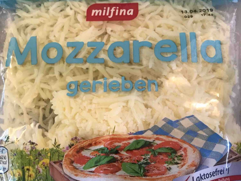 Mozzarella gerieben von gabrielaraudner758 | Hochgeladen von: gabrielaraudner758