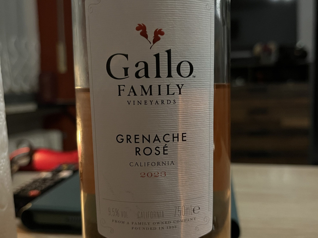 Hochgeladen von: apoyolonia