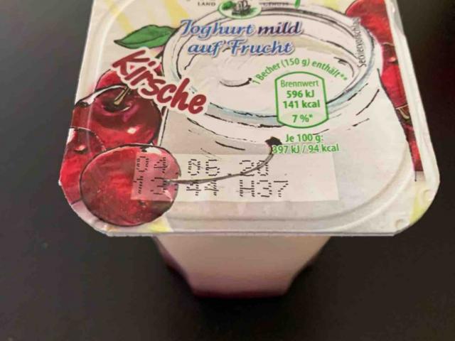 meyerkamp Landgenuss, Jogurt mild auf Frucht (Himbeere) von Herr | Hochgeladen von: HerrLotteGo