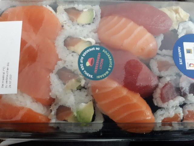 Eat Happy Sushi, Roll to Tokyo Box von Colle75 | Hochgeladen von: Colle75