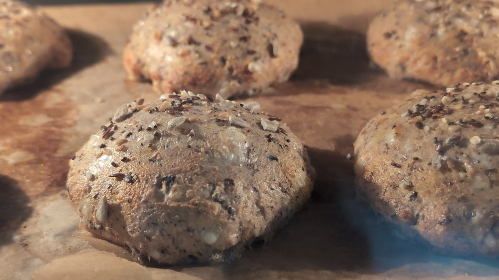 Hemmersche Hüttenkäsebrötchen, mit Lein-Flohsamen von tanhem | Hochgeladen von: tanhem