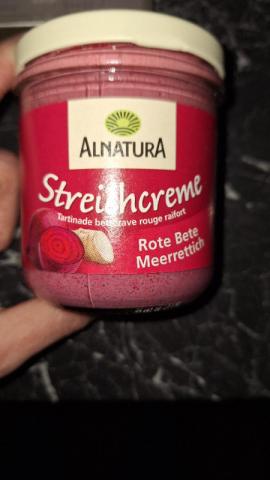 Streichcreme Rote Beete Meerrettich, vegan by EnKay | Uploaded by: EnKay