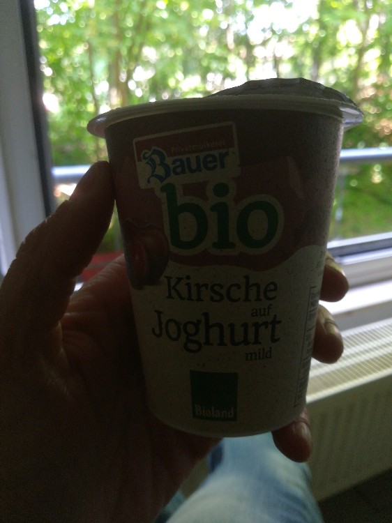 Bauer Bio Kirsch auf Joghurt von melli1509 | Hochgeladen von: melli1509