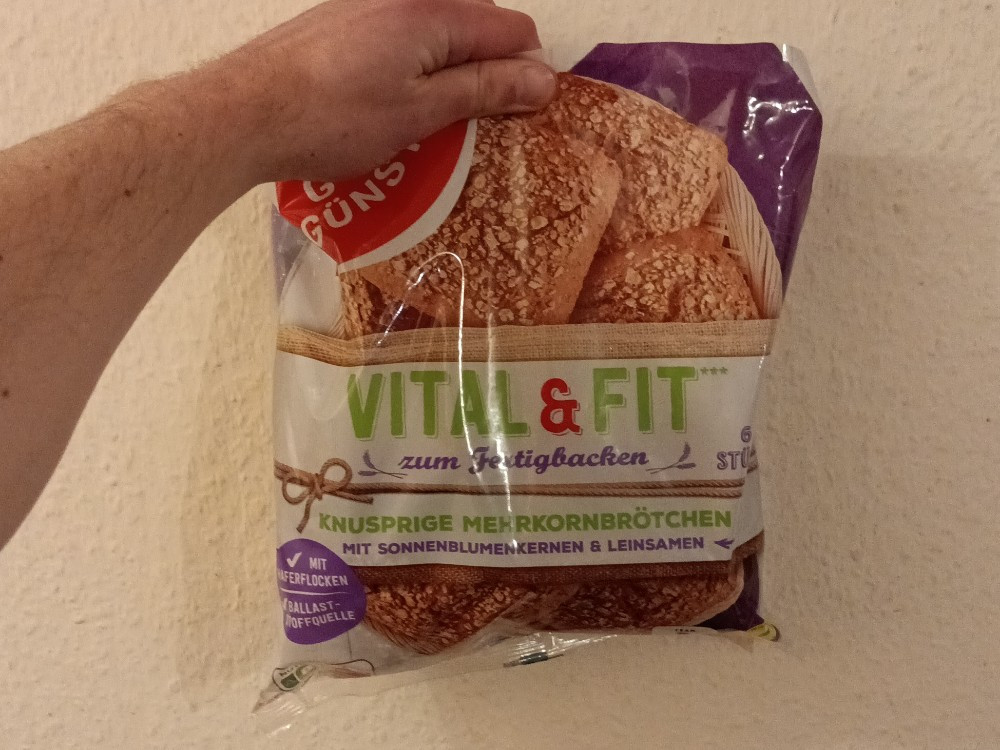 Hochgeladen von: _-_cHaMeLeOn_-_