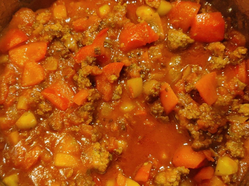 Paprika-Pratsch mit Gehacktes von Nasenschweinaffe | Hochgeladen von: Nasenschweinaffe Paprika-Pratsch mit Gehacktes von Nasenschweinaffe | Hochgeladen von: Nasenschweinaffe