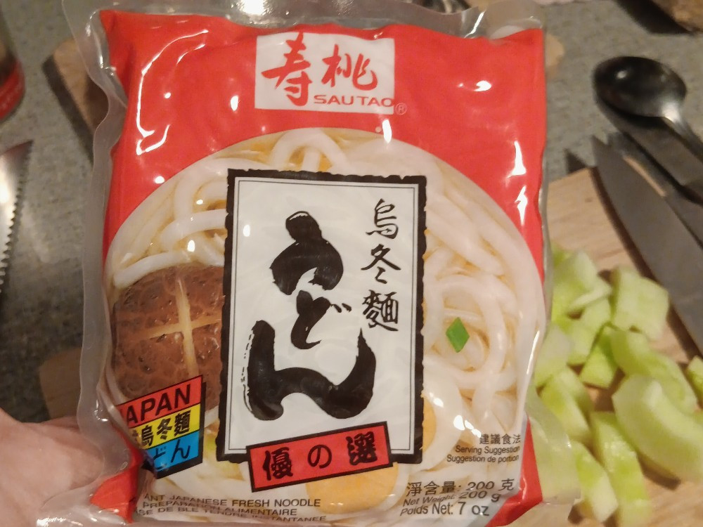 Hochgeladen von: Katasuomi Hochgeladen von: Katasuomi