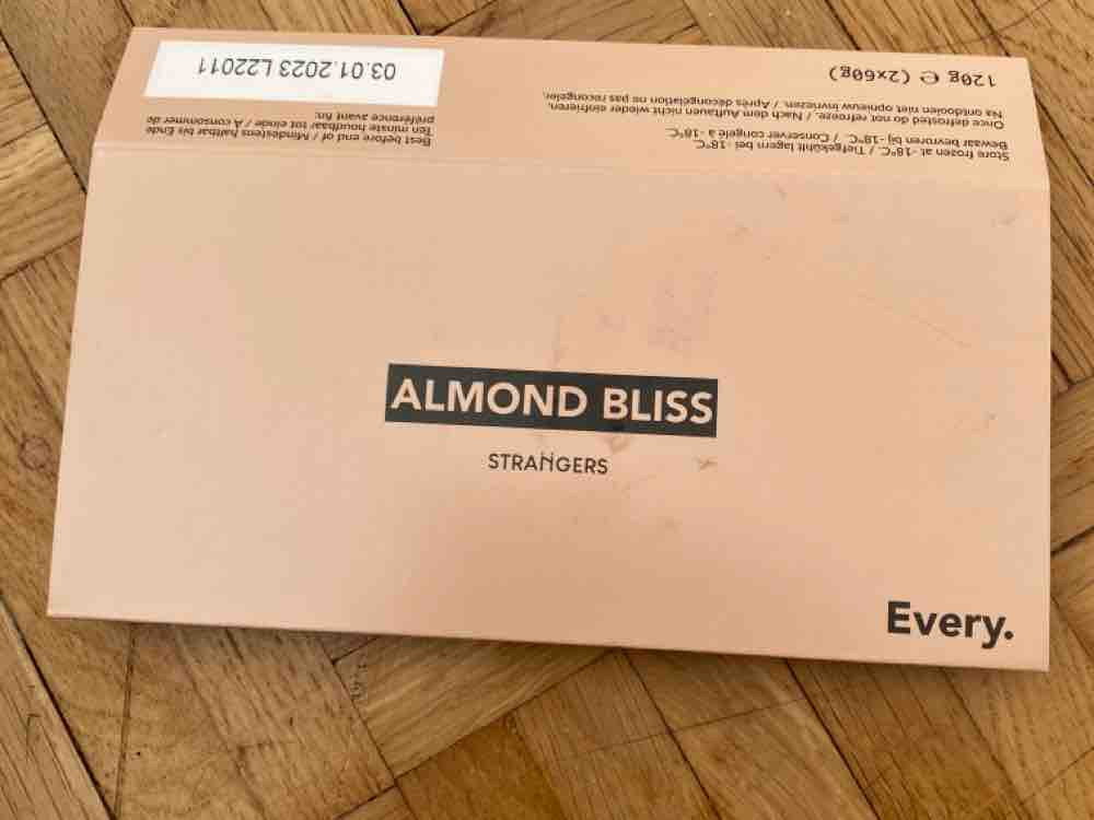 Every Almond Bliss von katiclapp398 | Hochgeladen von: katiclapp398